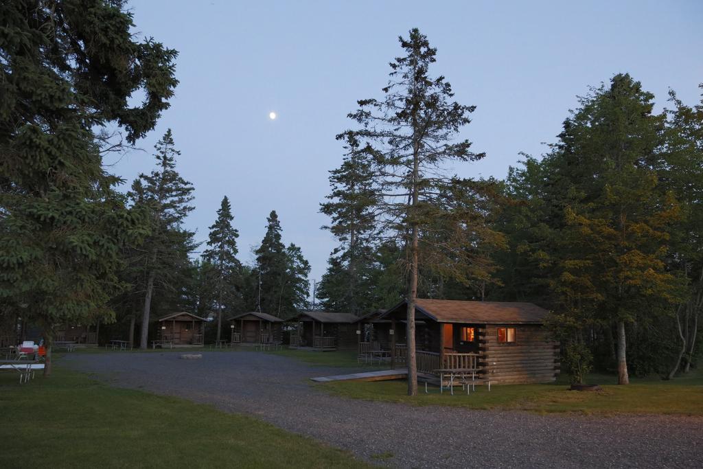Narrows Too Camping Resort Cabin 1 Trenton Kültér fotó